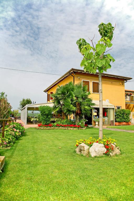 Locanda Le Palafitte Бардолино Экстерьер фото